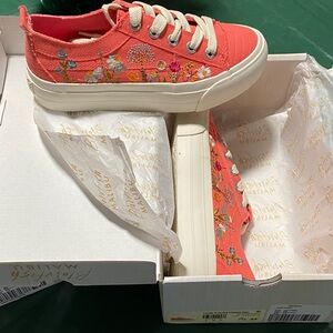 BNWT Blowfish Coral Floral Sneakers
